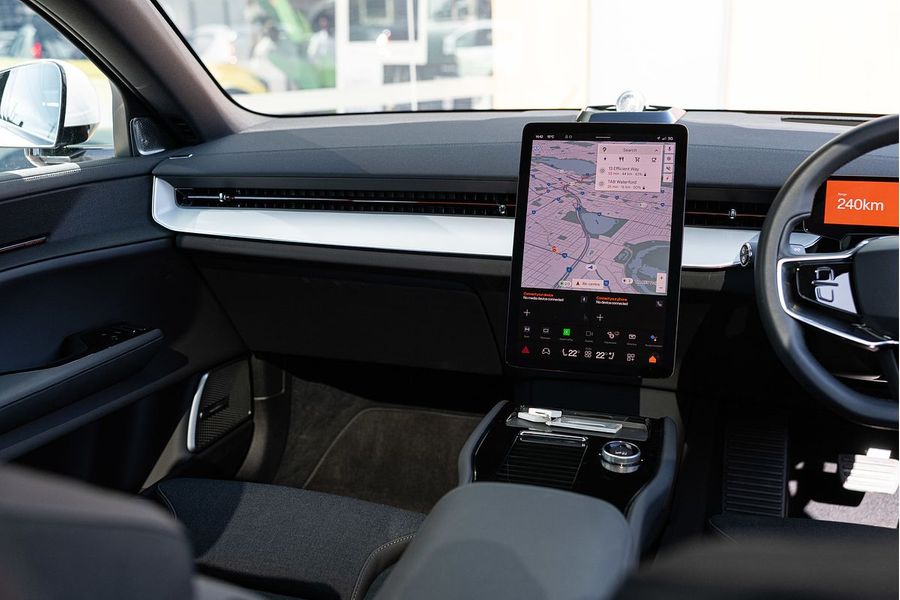 2024 Polestar 3 Long range Dual motor Performance Photo 15