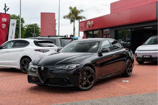 2025 Alfa Romeo Giulia Intensa Series 5 Thumbnail