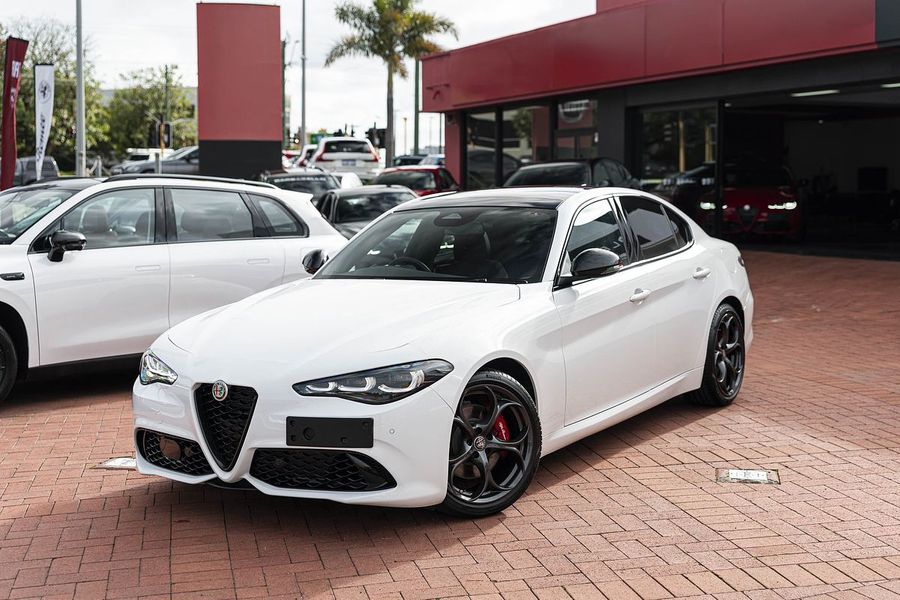 2025 Alfa Romeo Giulia Tributo Italiano Series 5 Photo 1