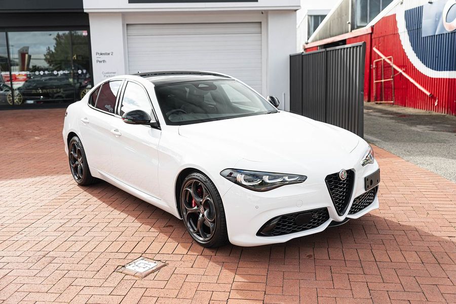2025 Alfa Romeo Giulia Tributo Italiano Series 5 Photo 8