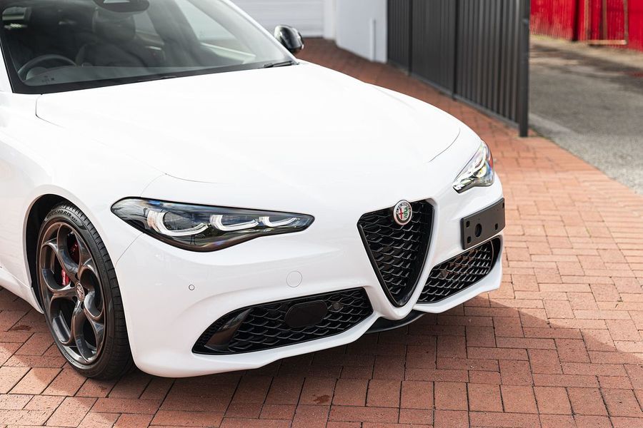 2025 Alfa Romeo Giulia Tributo Italiano Series 5 Photo 10