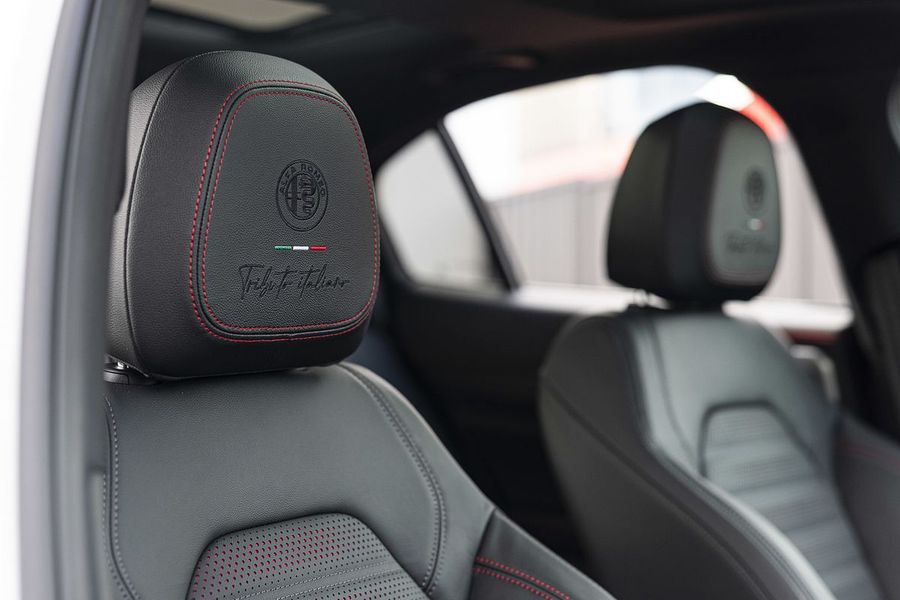 2025 Alfa Romeo Giulia Tributo Italiano Series 5 Photo 15